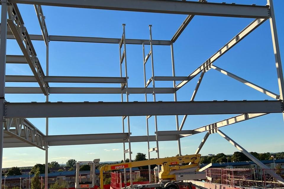 Steel frame of the office extension on top of the existing building in Örebro
